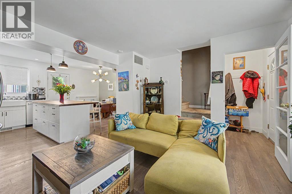 633 Regal Park NE - 12
