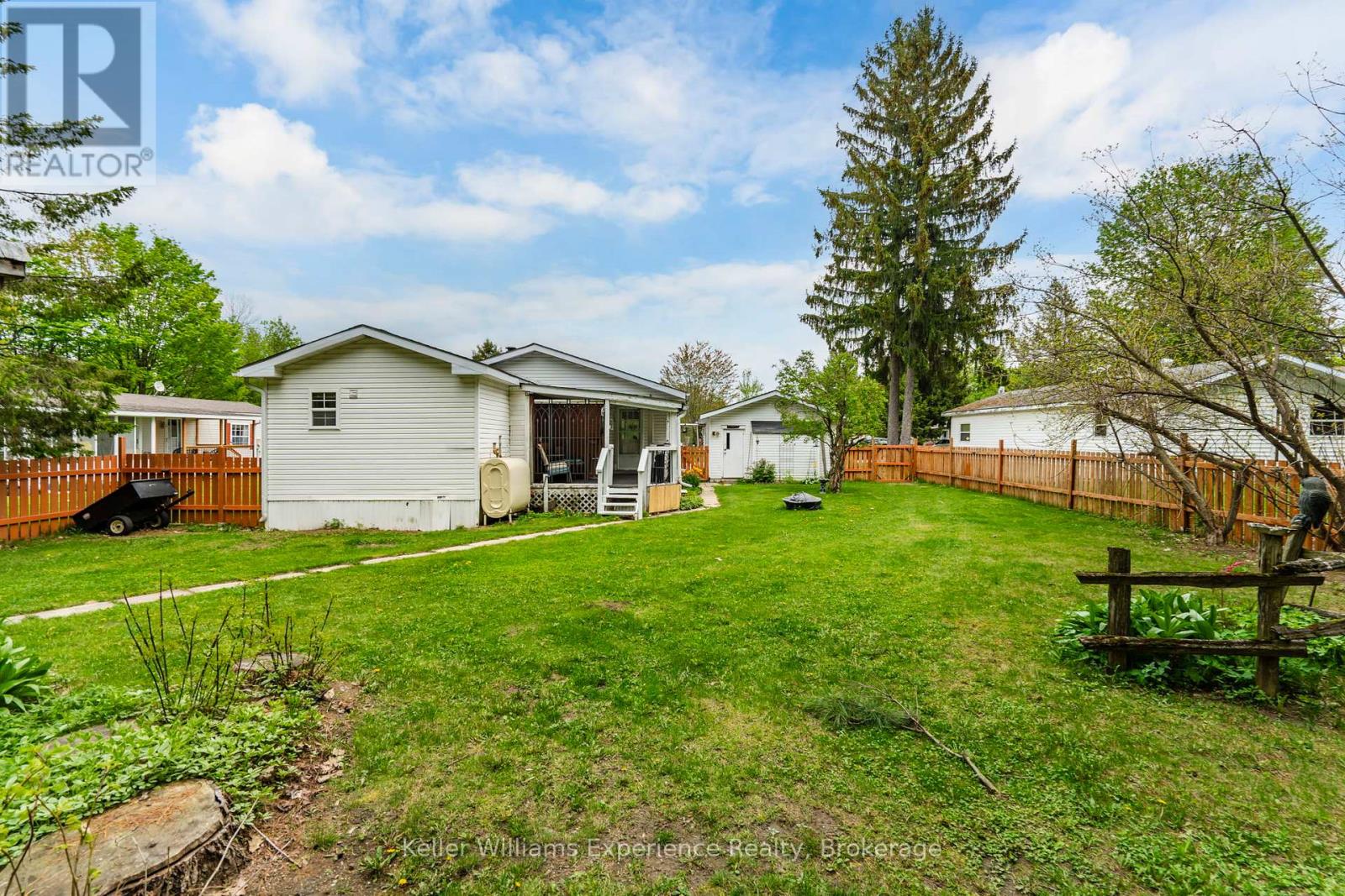 #15 5411 ELLIOTT SIDE ROAD - 31
