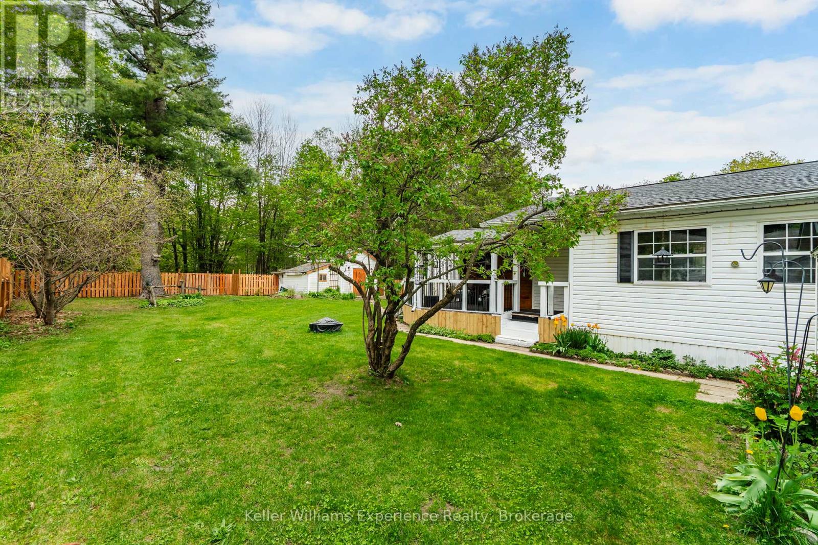 #15 5411 ELLIOTT SIDE ROAD - 28