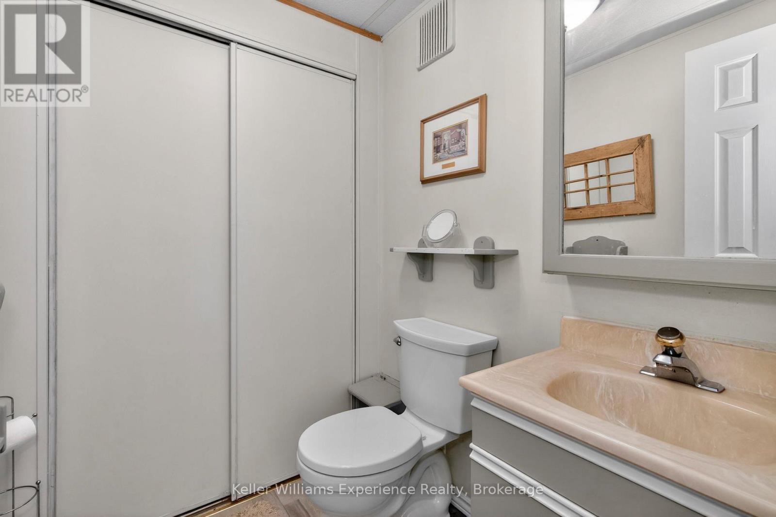 #15 5411 ELLIOTT SIDE ROAD - 24