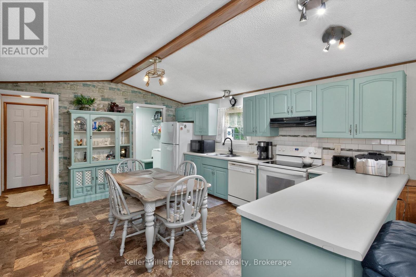 #15 5411 ELLIOTT SIDE ROAD - 9