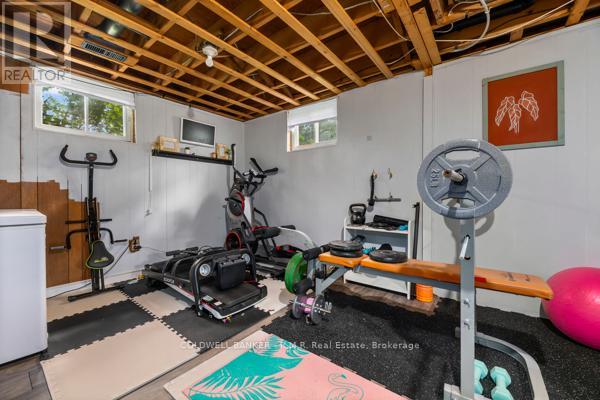 2551 VAN LUVEN ROAD - 21