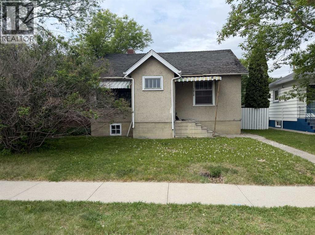 1018 17 Avenue NW - photo 3