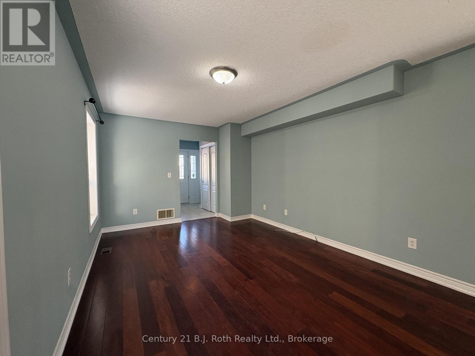34 PEARL DRIVE - 4
