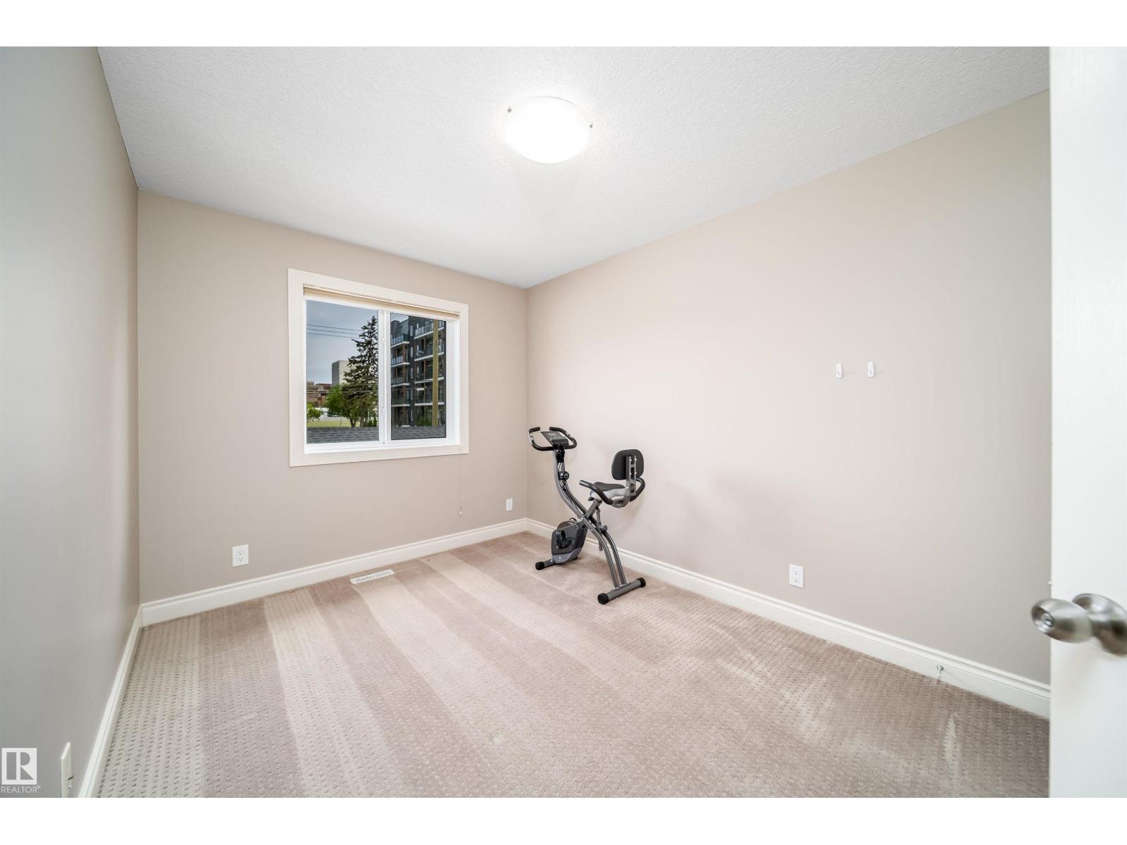 11342 79 AV NW - 22