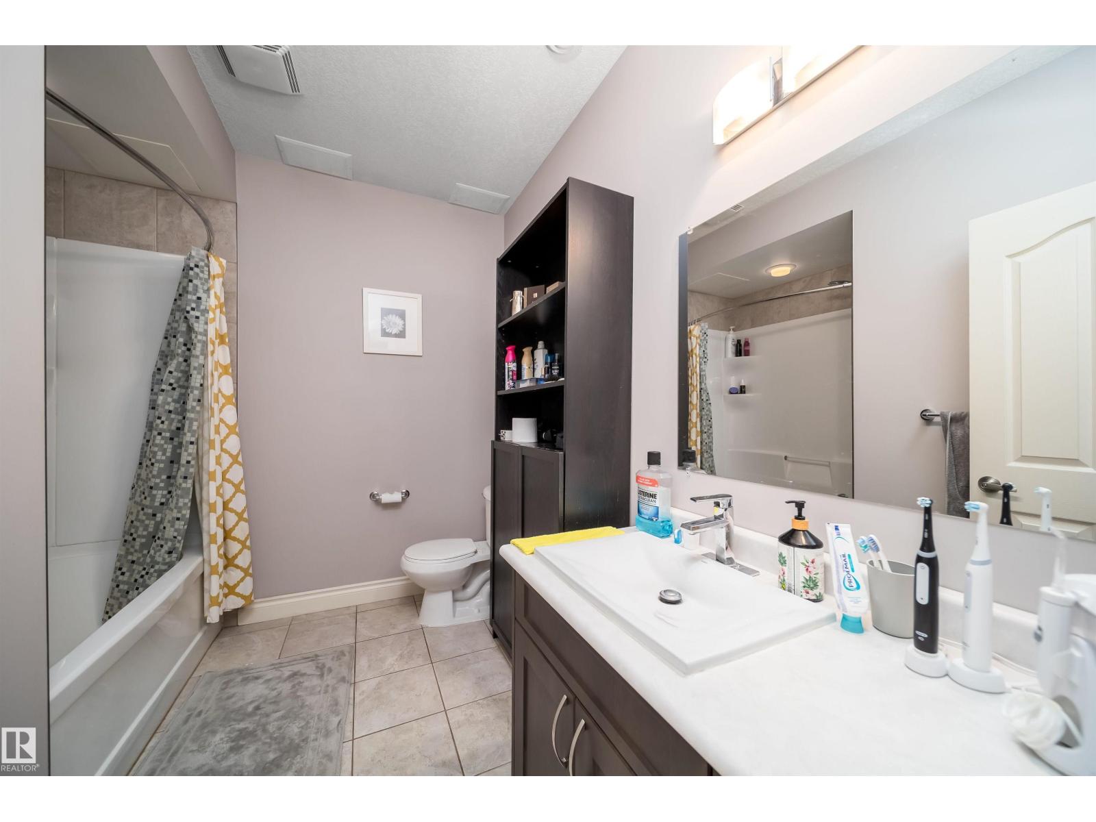 11342 79 AV NW - 40