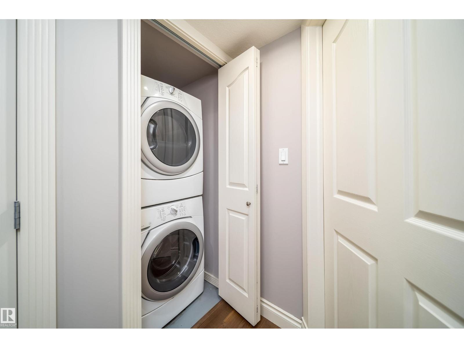 11342 79 AV NW - 41