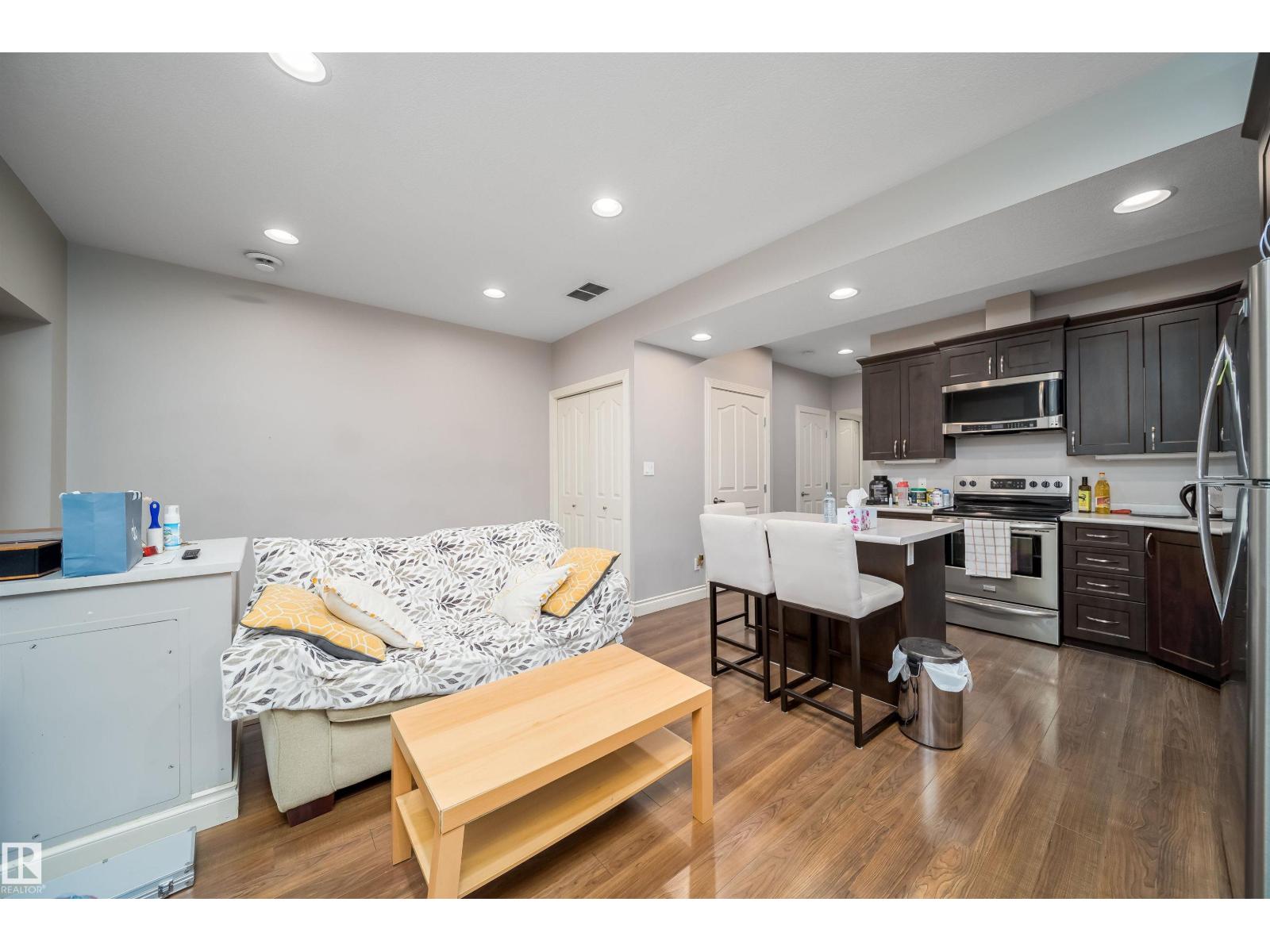 11342 79 AV NW - 37