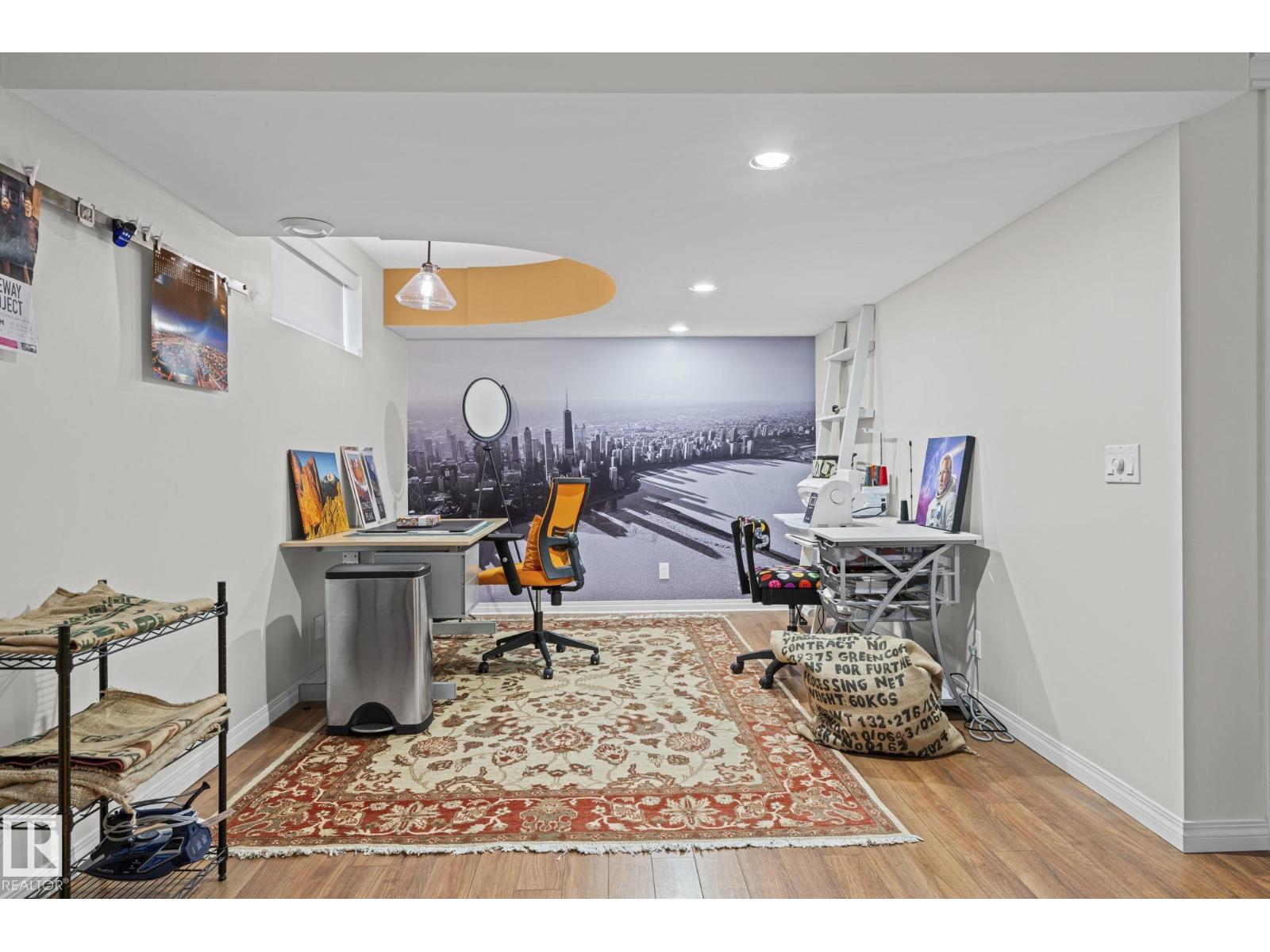 9923 89 ST NW - 40