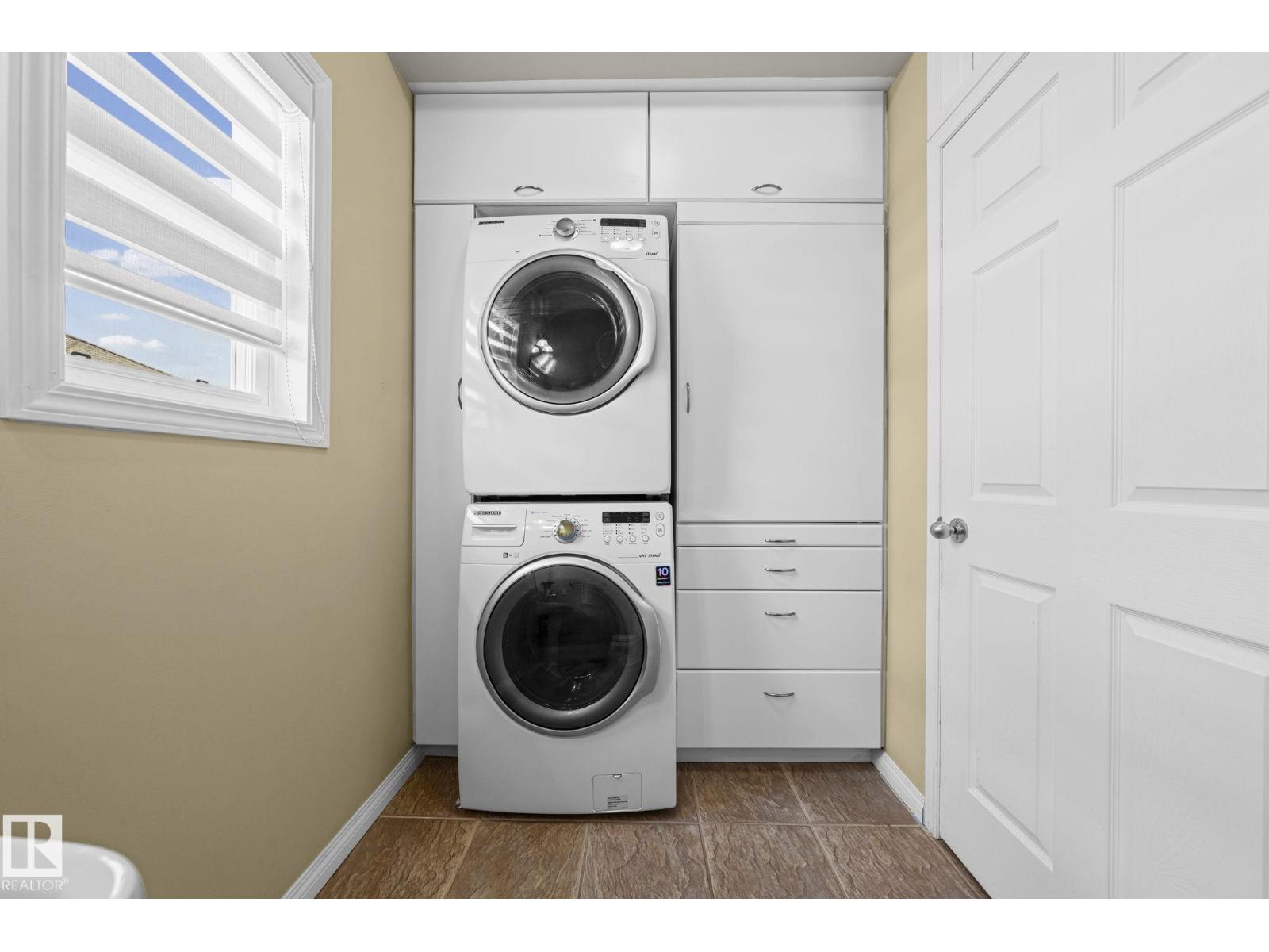 9923 89 ST NW - 26