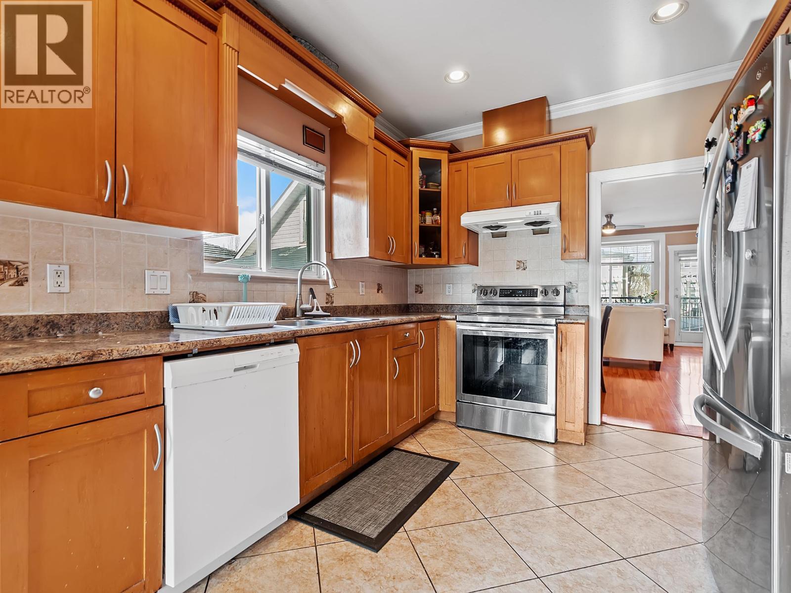 5 Bed, 4 Bath House for Sale in New Westminster – 268 HAMPTON STREET, New Westminster - Image 10