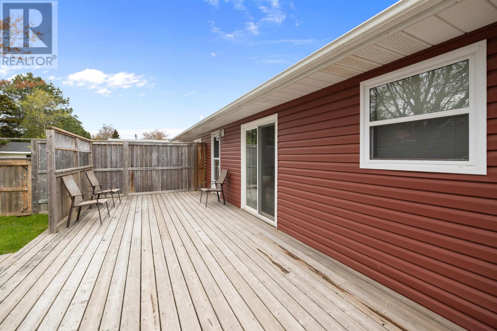 127-129 HEATHER Avenue - 33