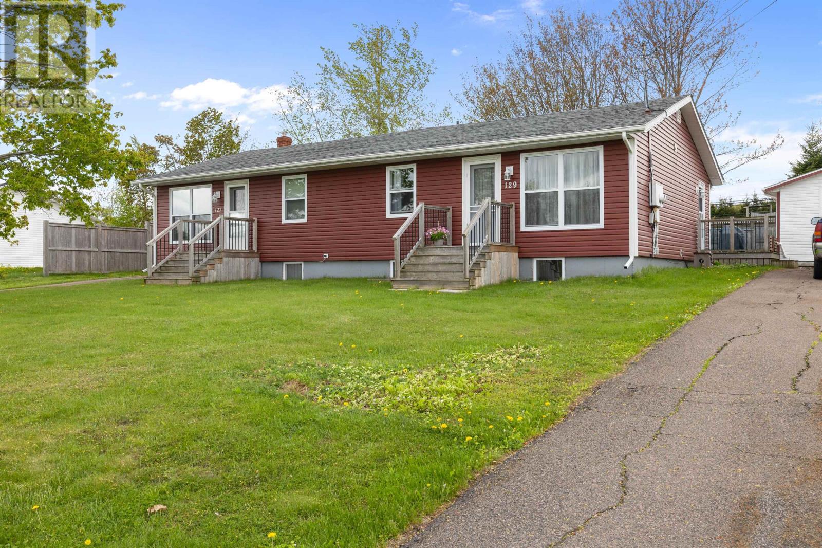127-129 HEATHER Avenue - 1
