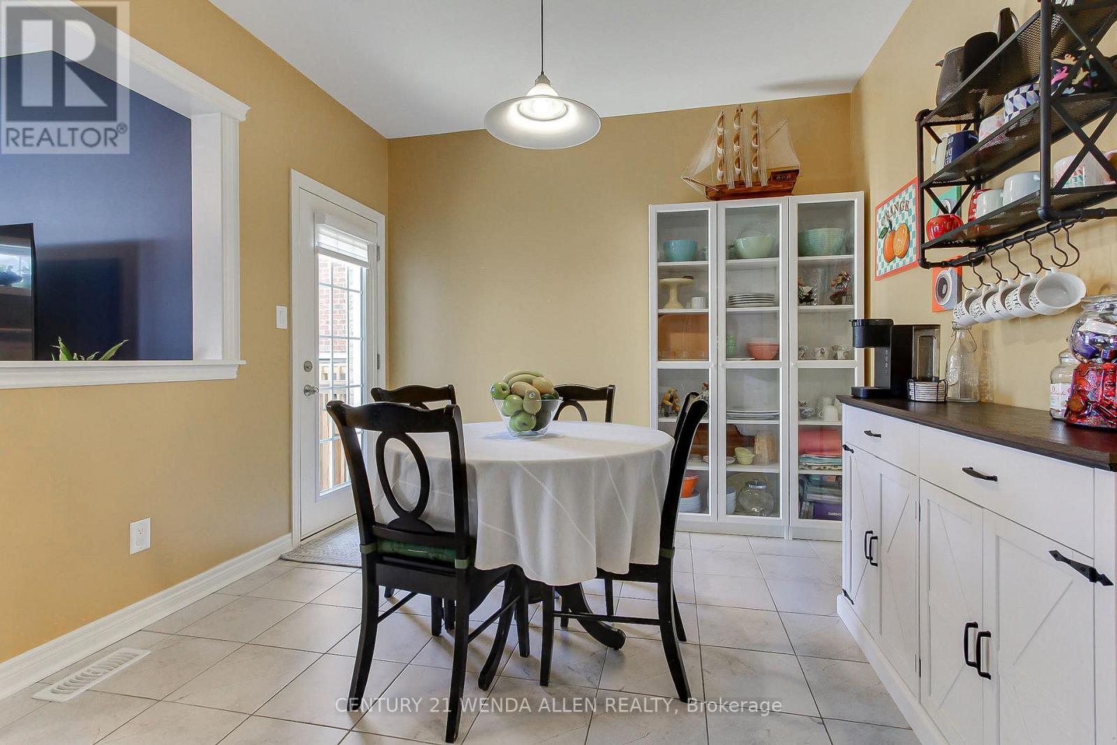 79 JEVONS DRIVE - 21