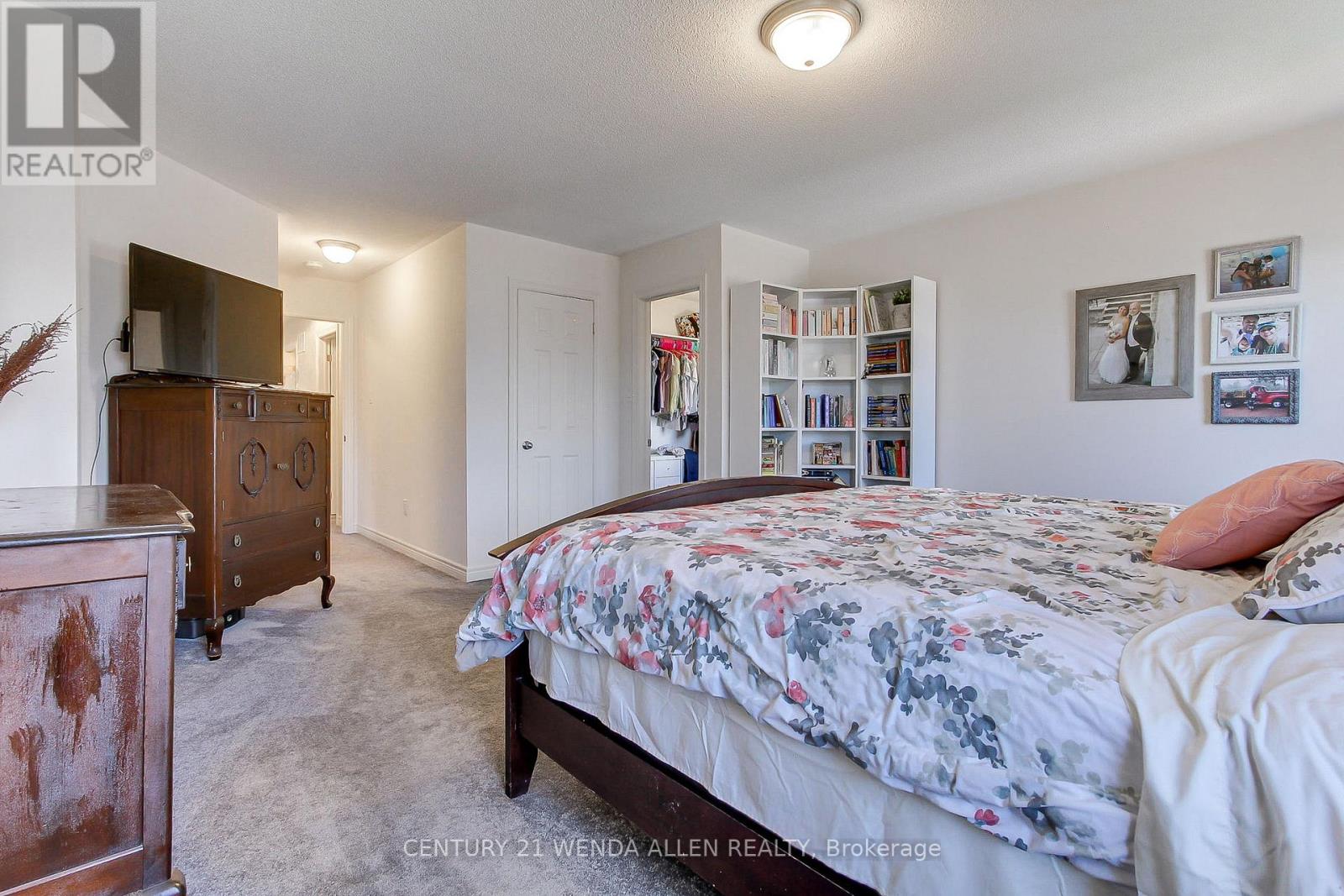 79 JEVONS DRIVE - 31