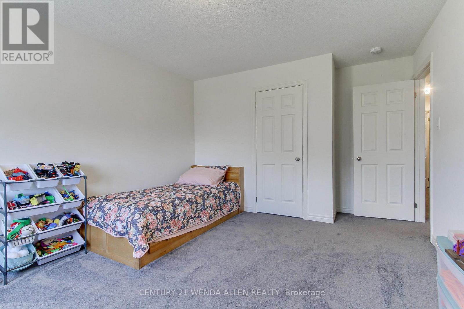 79 JEVONS DRIVE - 39