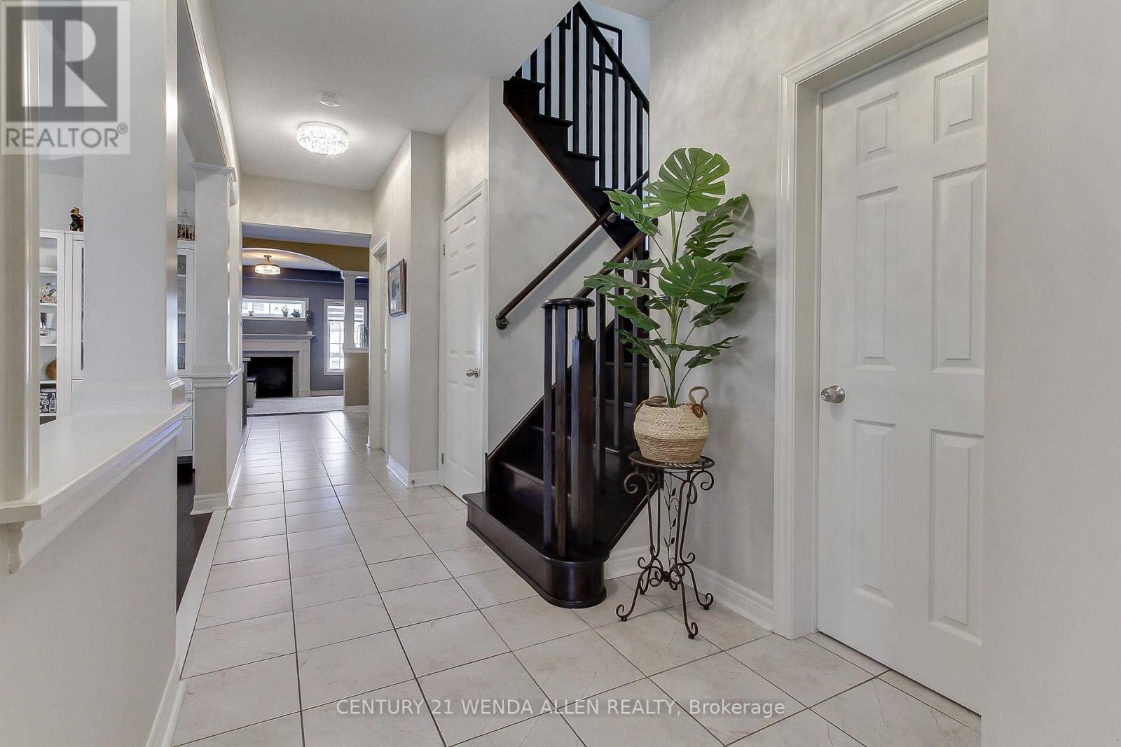 79 JEVONS DRIVE - 8