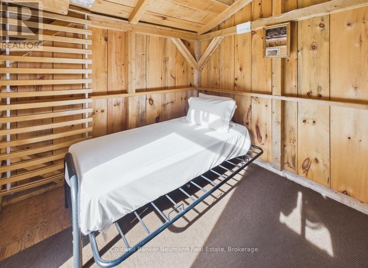 857 PIKE BAY ROAD - 17