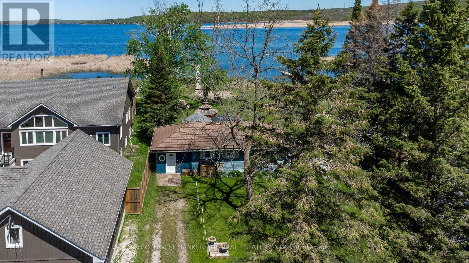 121 MASKINONGE ROAD - 2