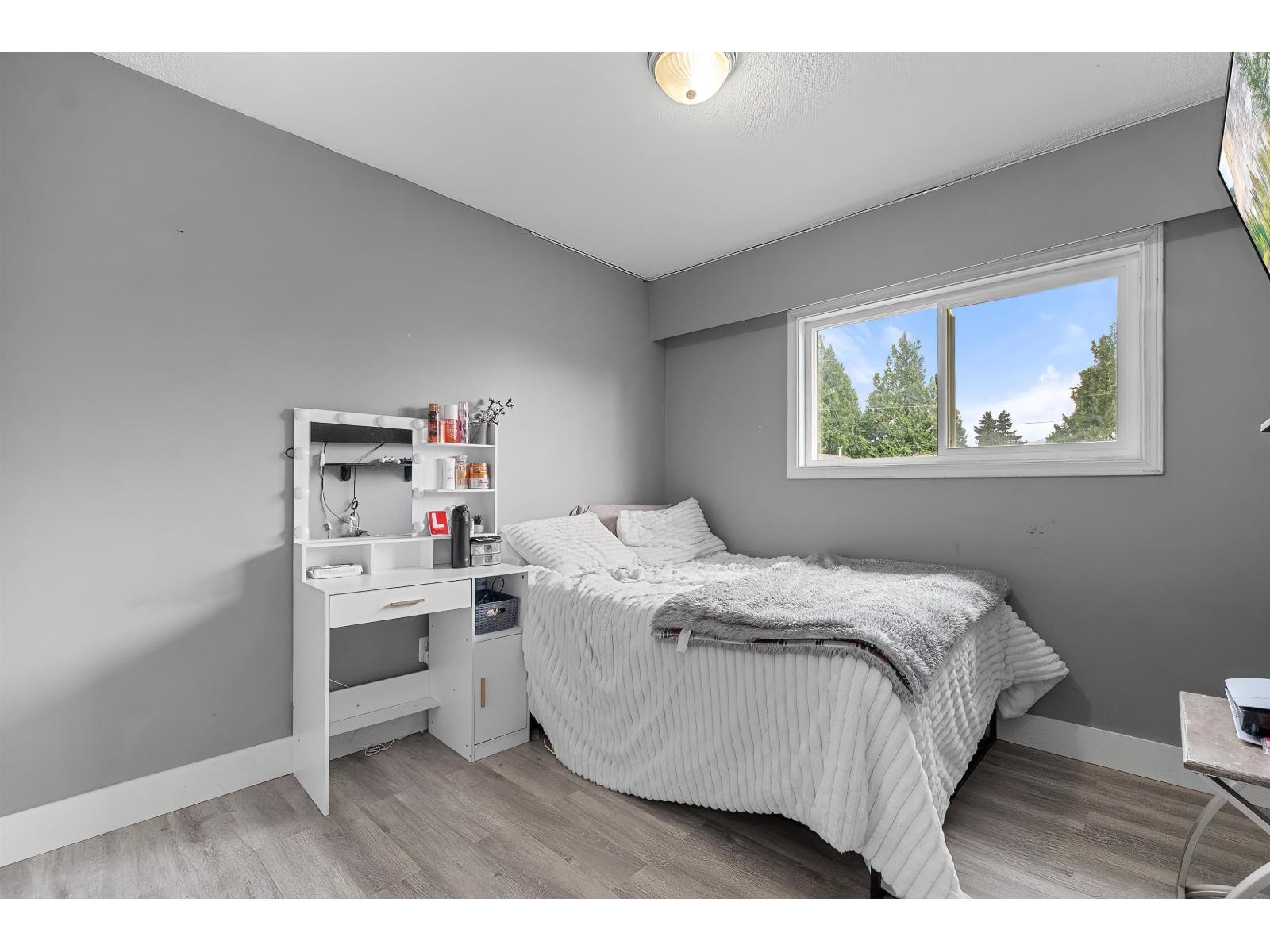 10218 OVAL DRIVE, Fairfield Island, Chilliwack