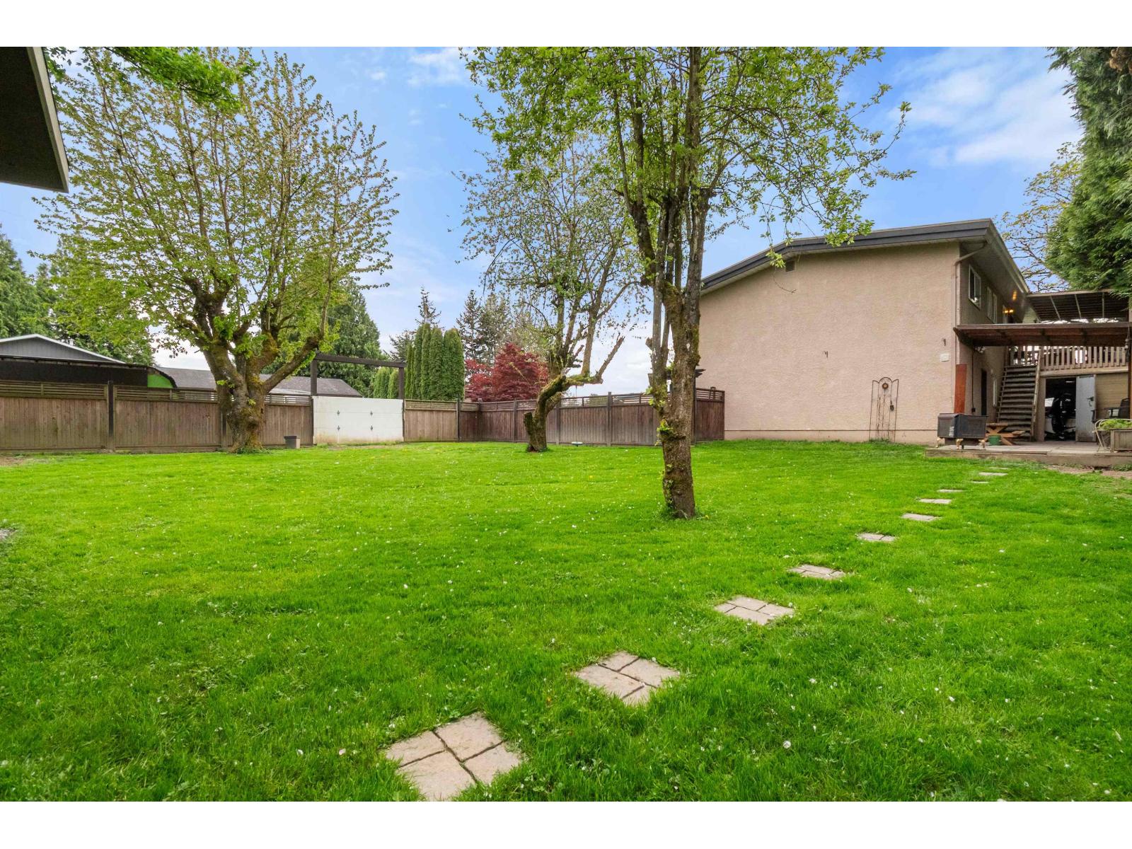 10218 OVAL DRIVE, Fairfield Island, Chilliwack