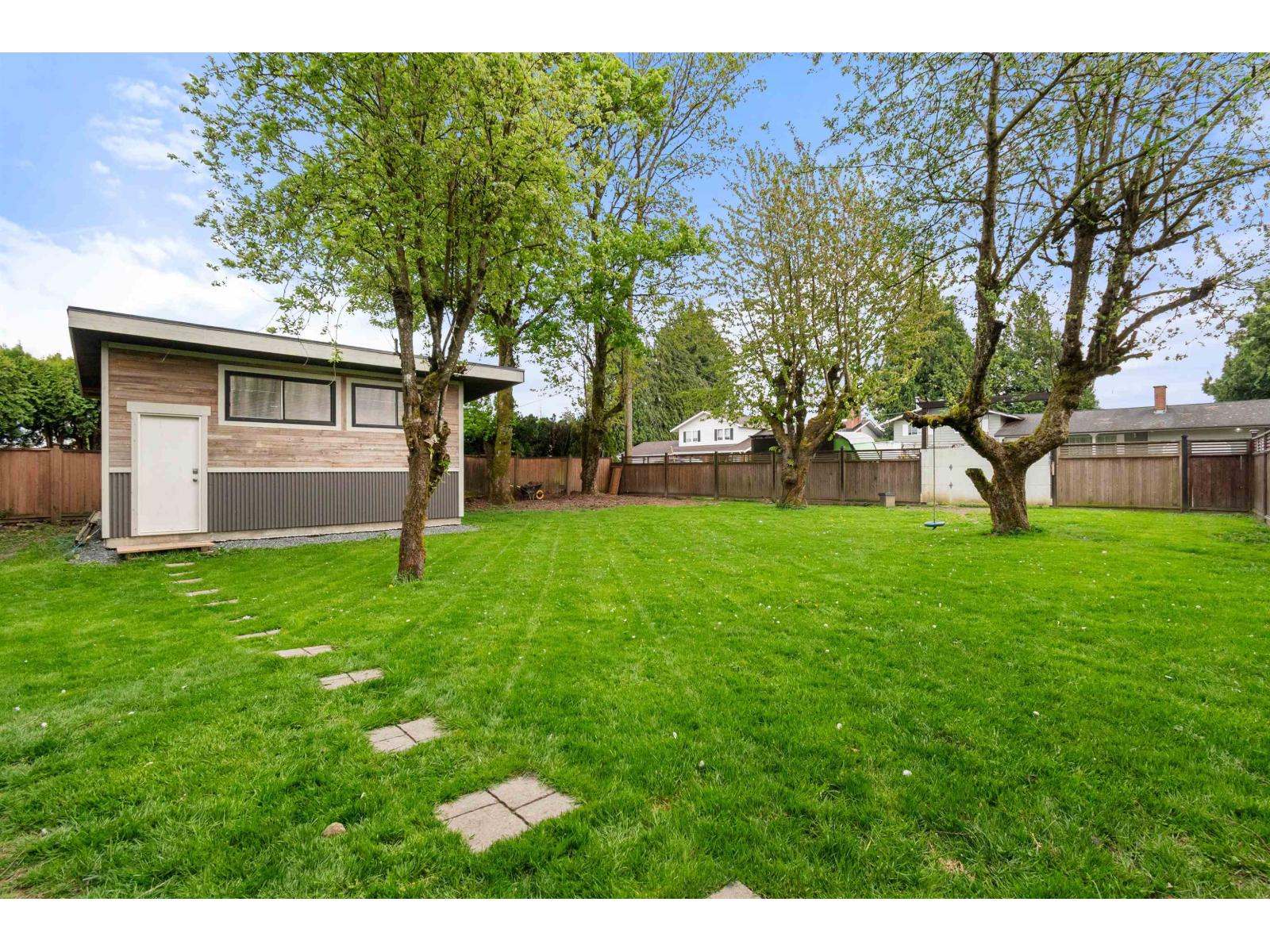 10218 OVAL DRIVE, Fairfield Island, Chilliwack