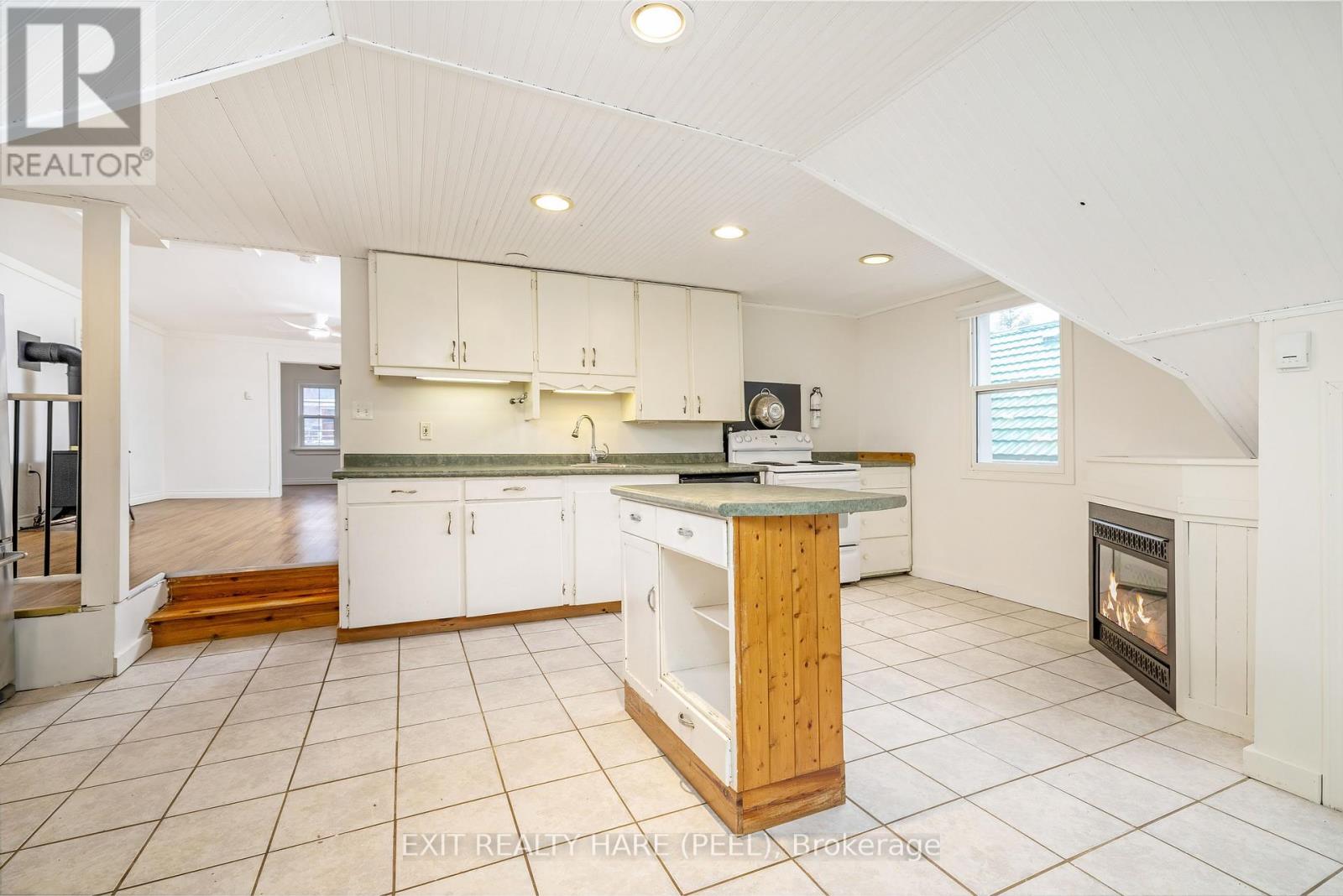 31 BROCK STREET - 39