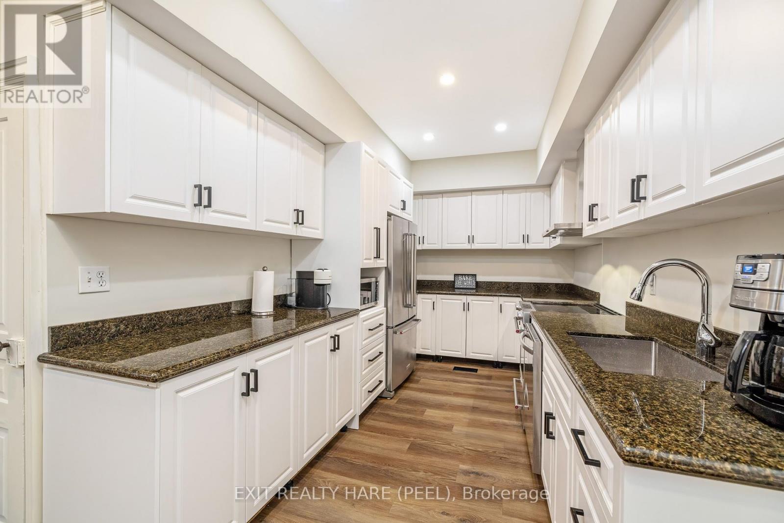 31 BROCK STREET - 8