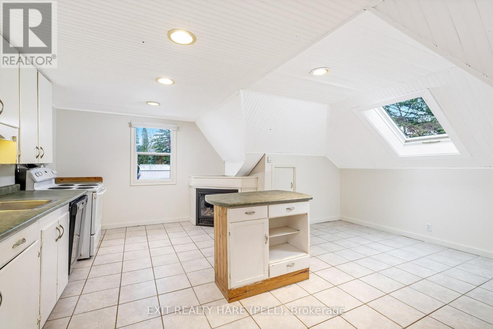31 BROCK STREET - 36