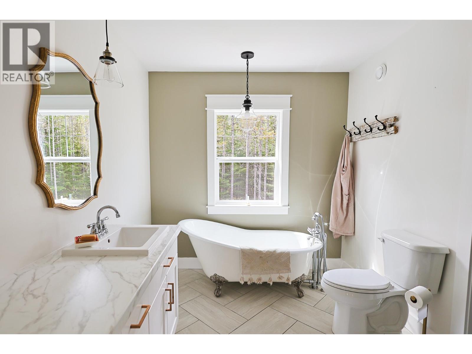 2885 CRYSTAL ROAD - 20