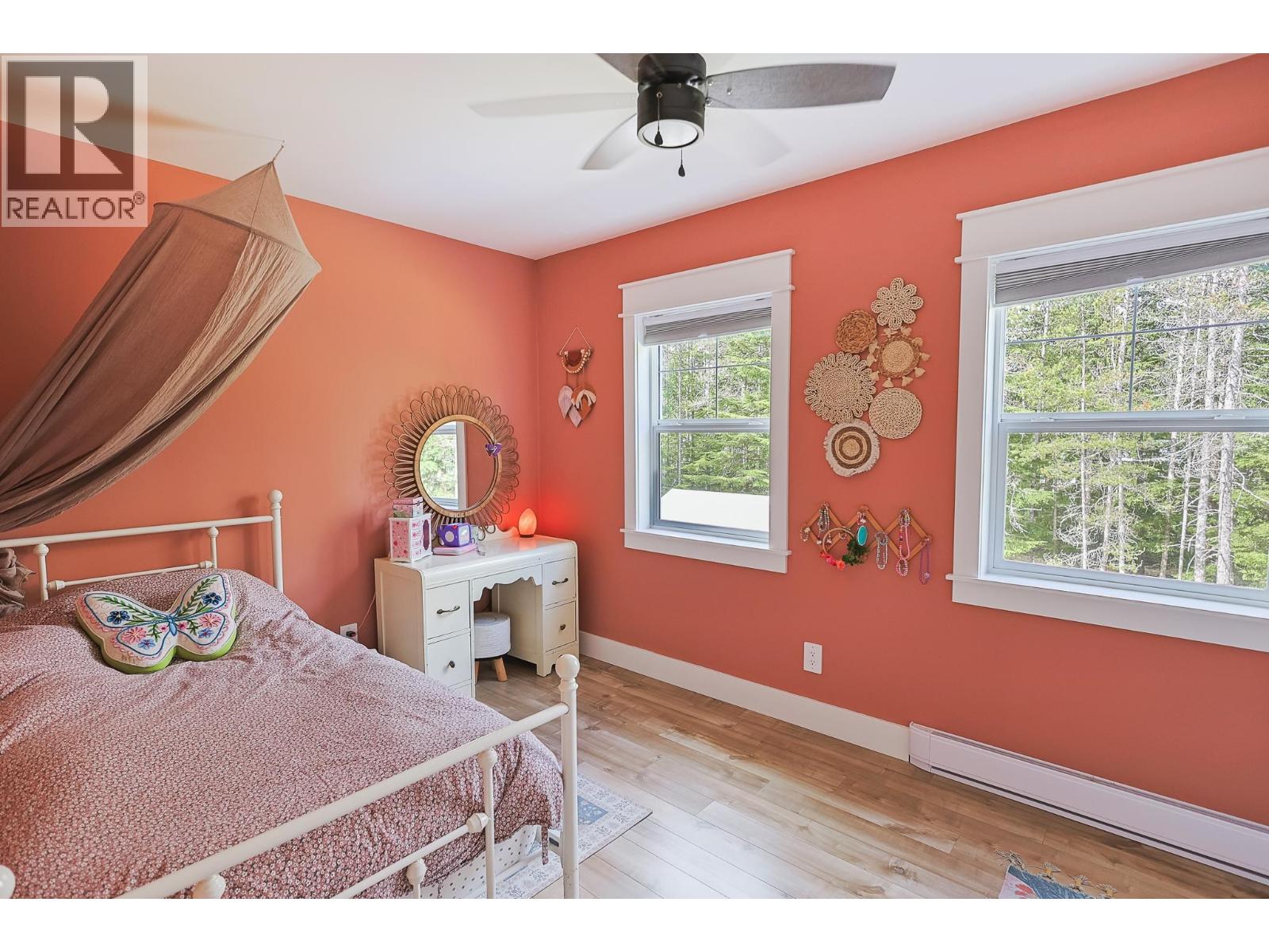 2885 CRYSTAL ROAD - 24