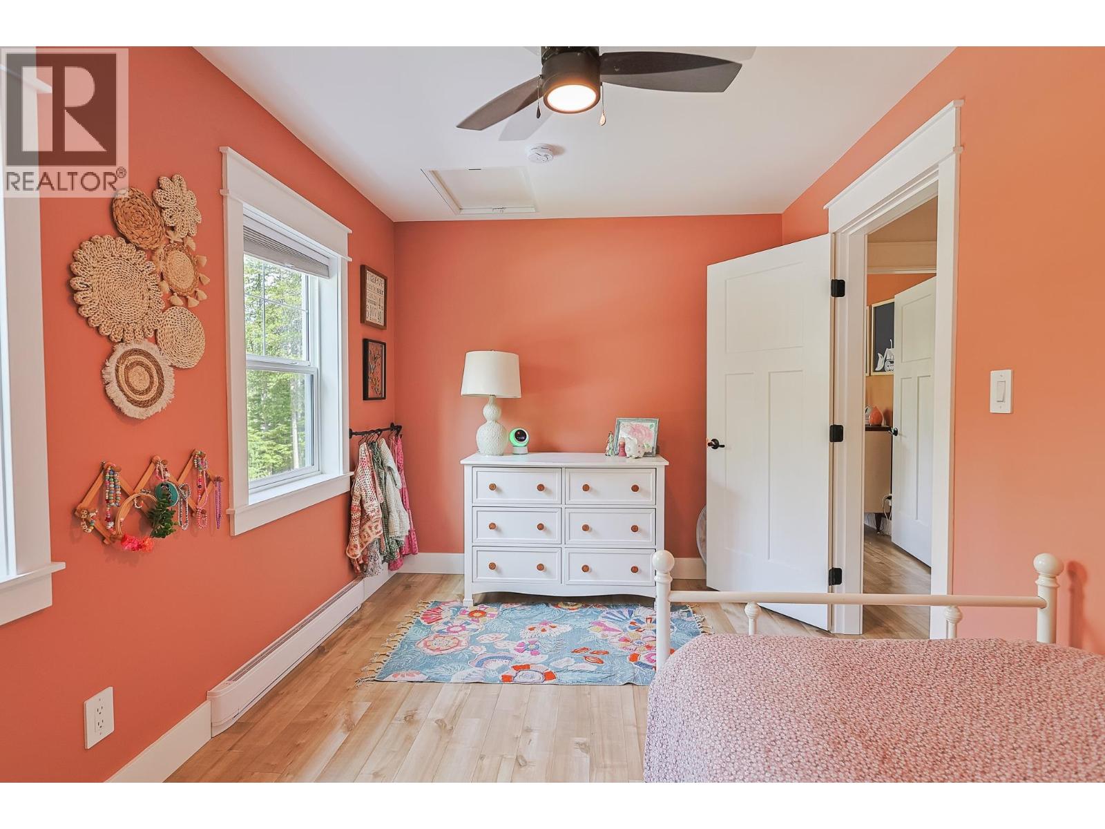 2885 CRYSTAL ROAD - 25