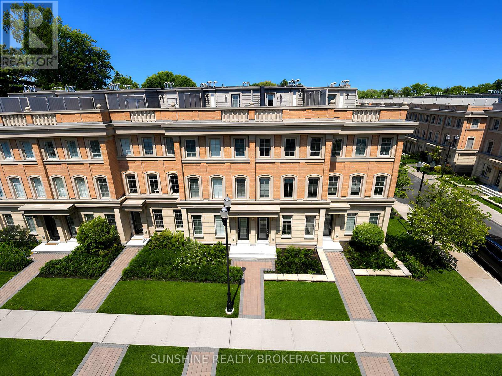 #12 20 HARGRAVE LANE - 28