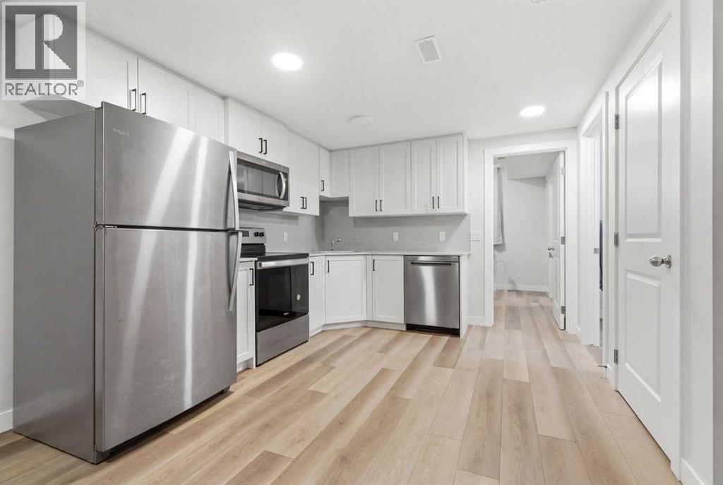 80 Legacy Reach Crescent SE - 24