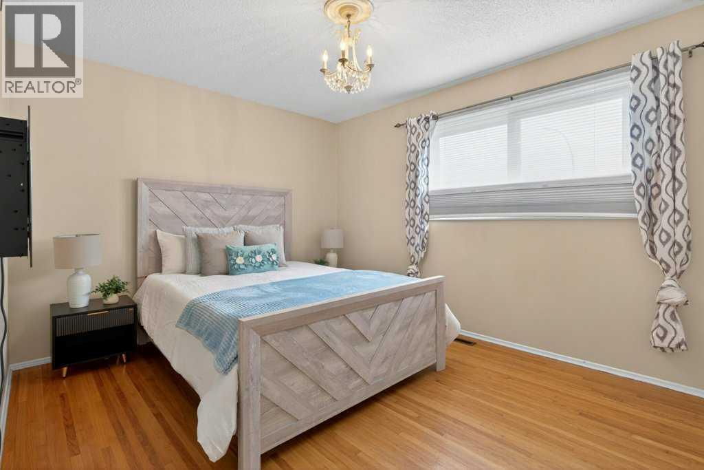 425 Woodland Crescent SE - 20