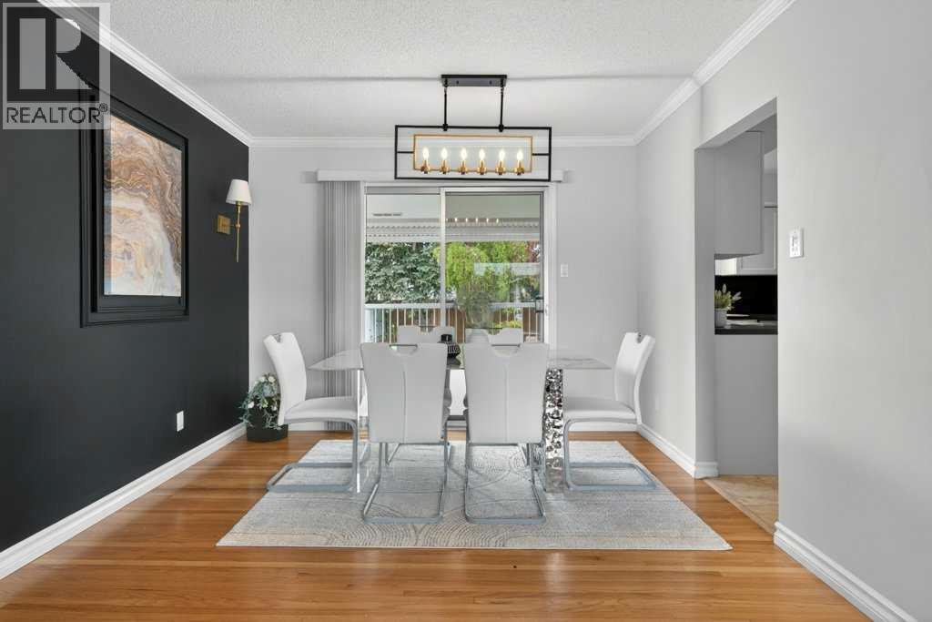 425 Woodland Crescent SE - 7