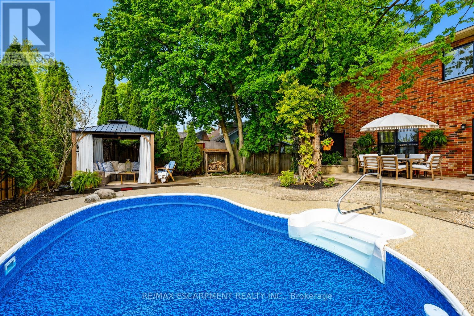 329 PLAINS ROAD W - 32