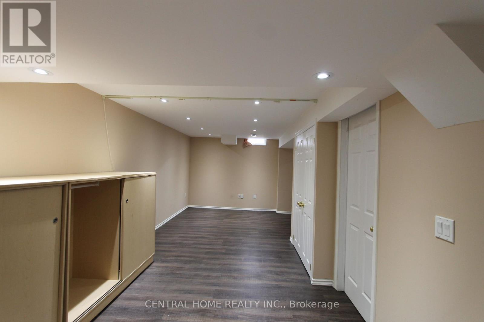 165 MANORHEIGHTS STREET - 29