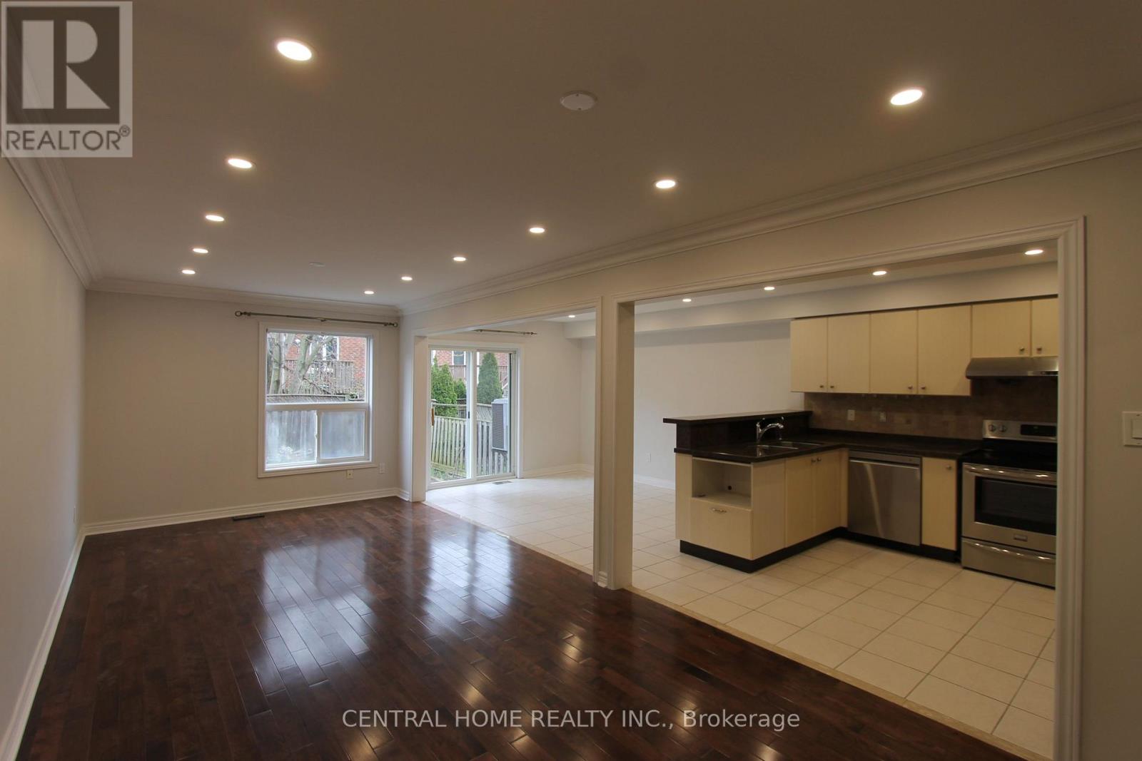 165 MANORHEIGHTS STREET - 5