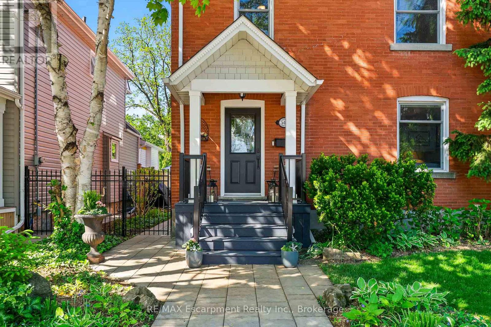 546 HURD AVENUE - 3