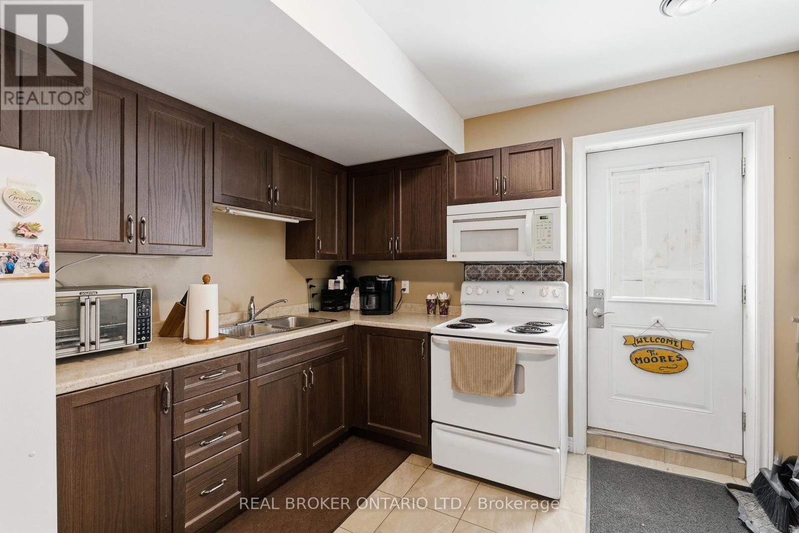 446 SCHOLFIELD AVENUE N - 14