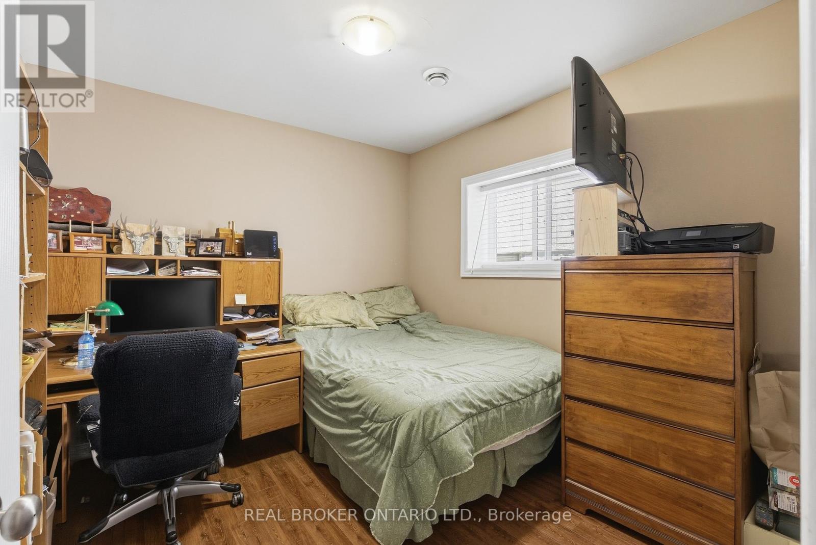 446 SCHOLFIELD AVENUE N - 17