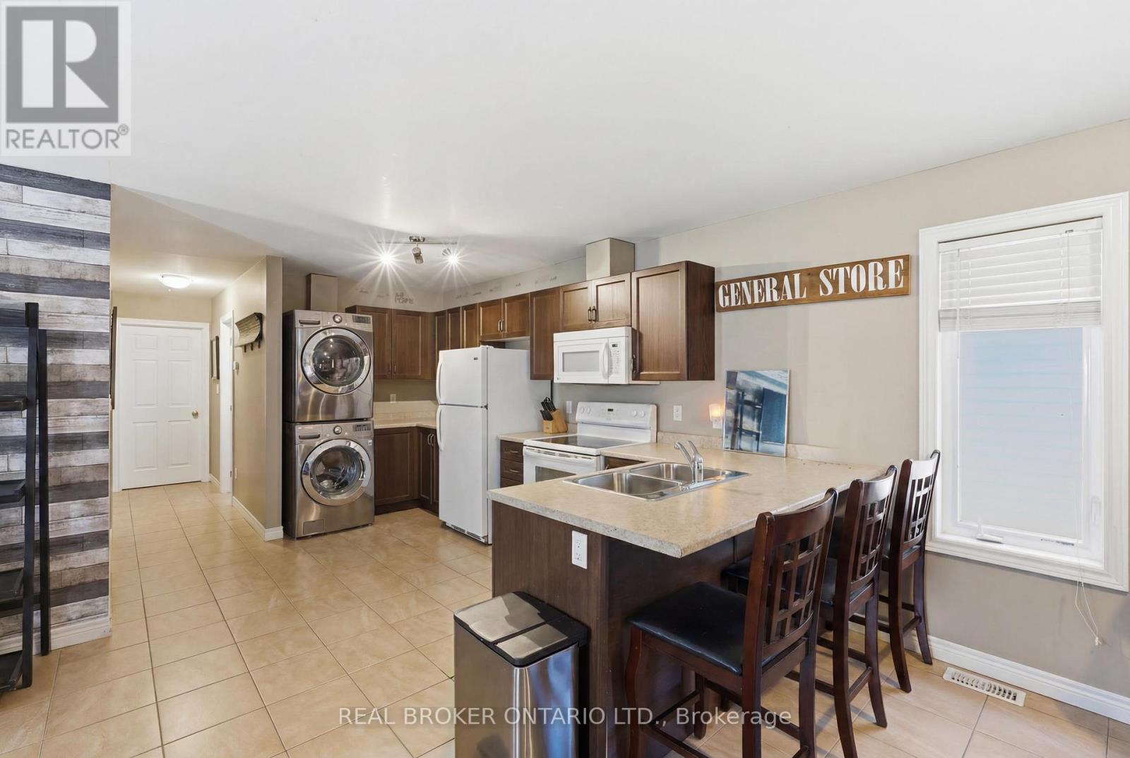 446 SCHOLFIELD AVENUE N - 7