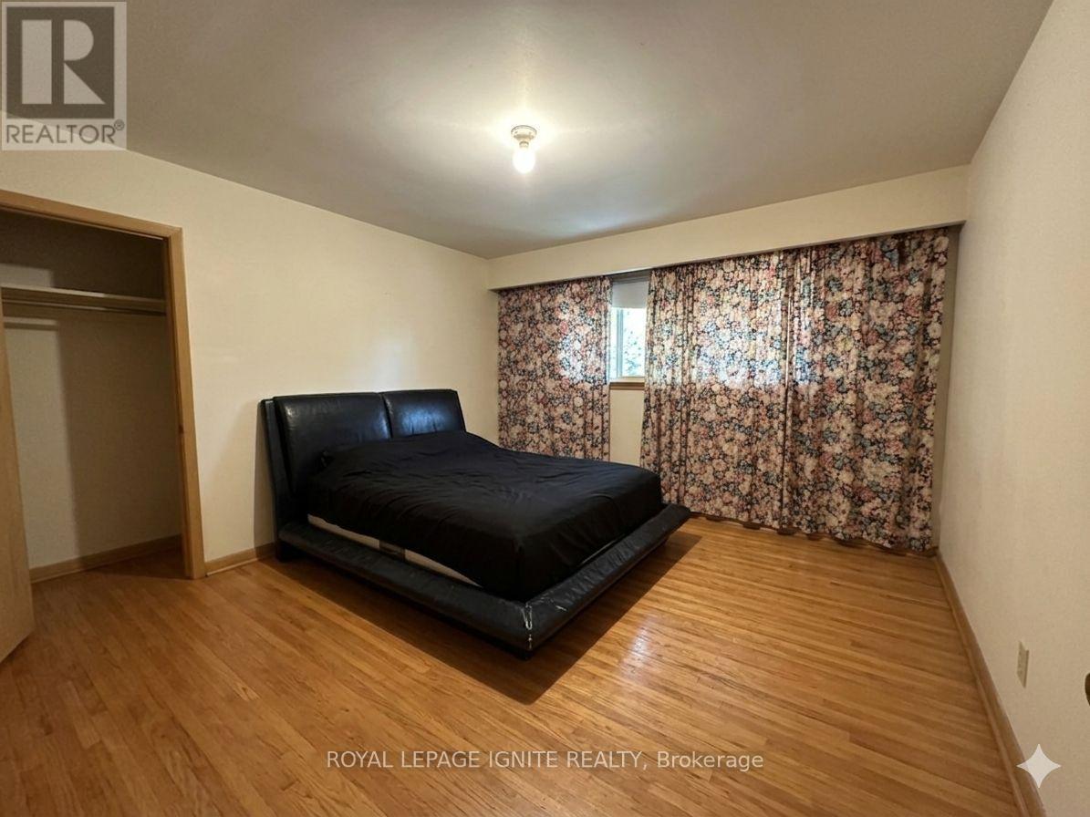 38 ROSSANDER COURT - 15