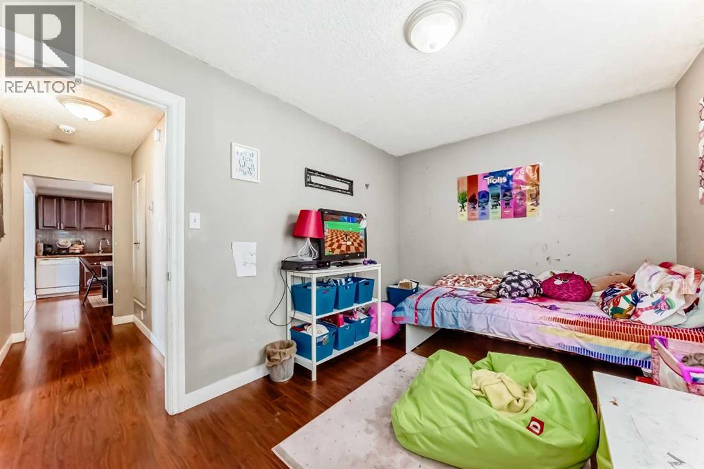 2428 3 Avenue NW - 17