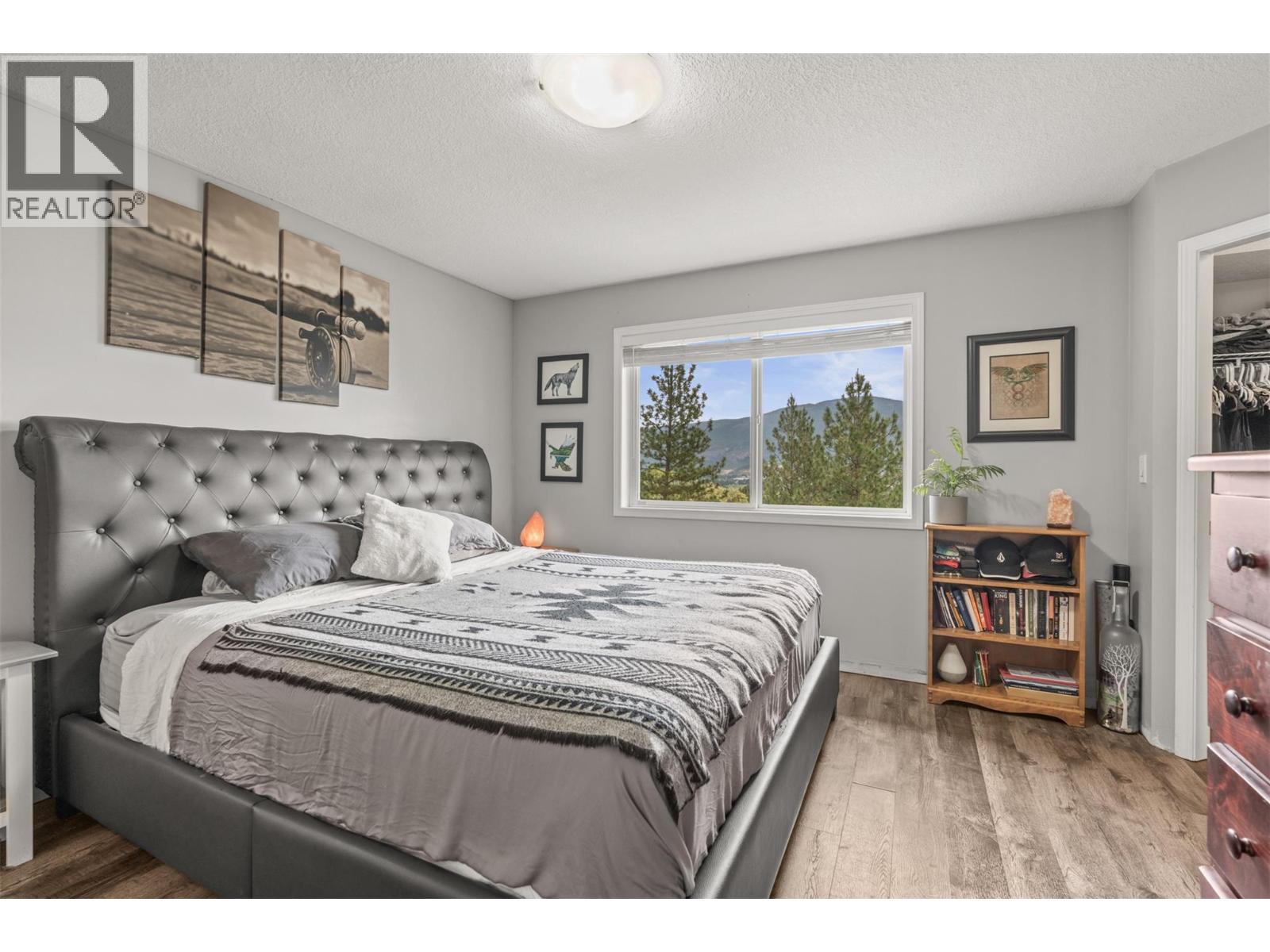 4666 Grandview Flats Road N - 25