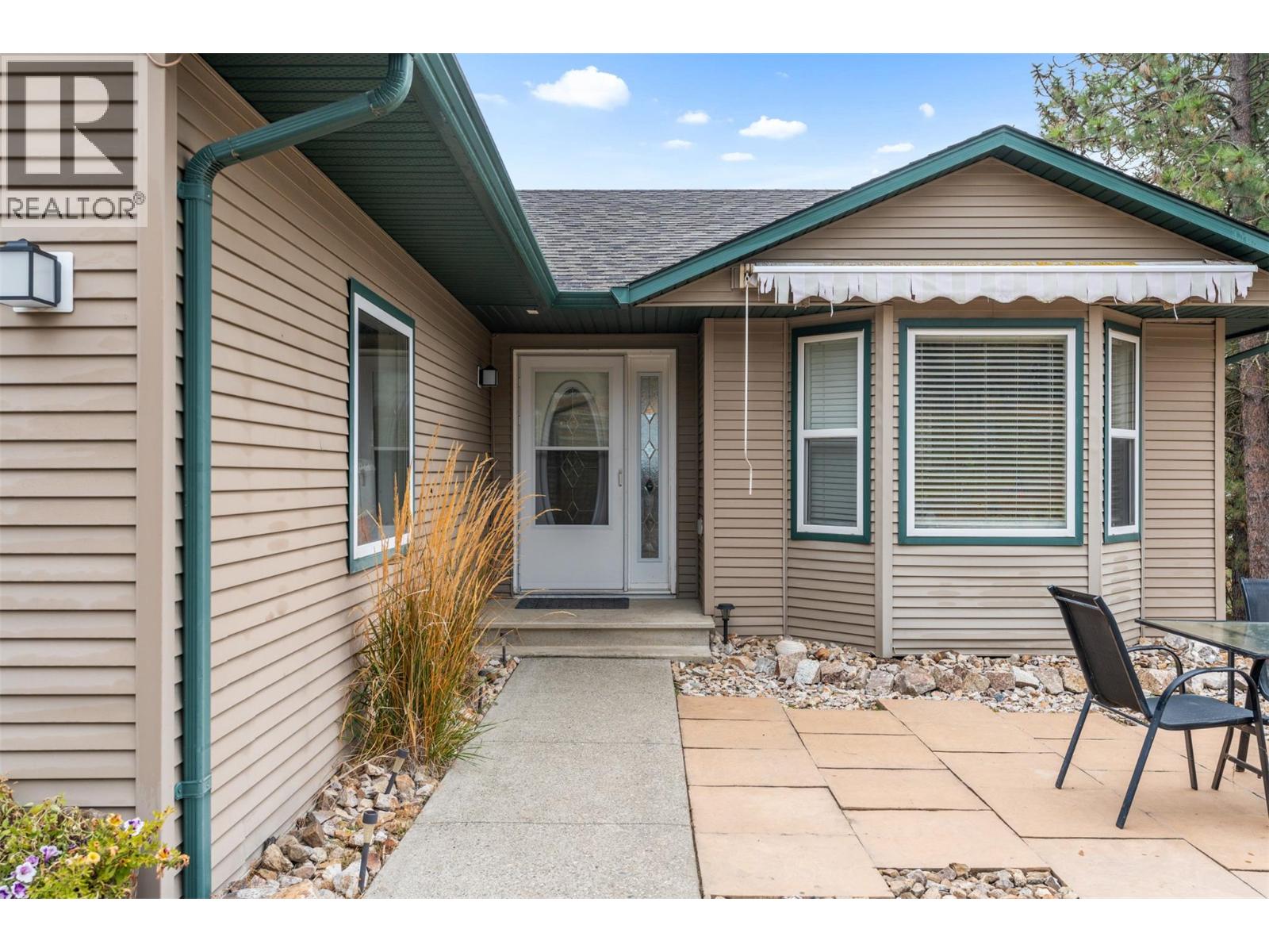 4666 Grandview Flats Road N - 12