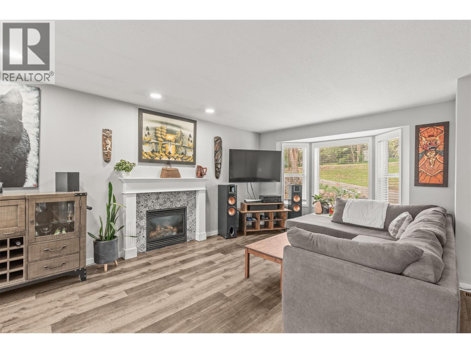4666 Grandview Flats Road N - 22