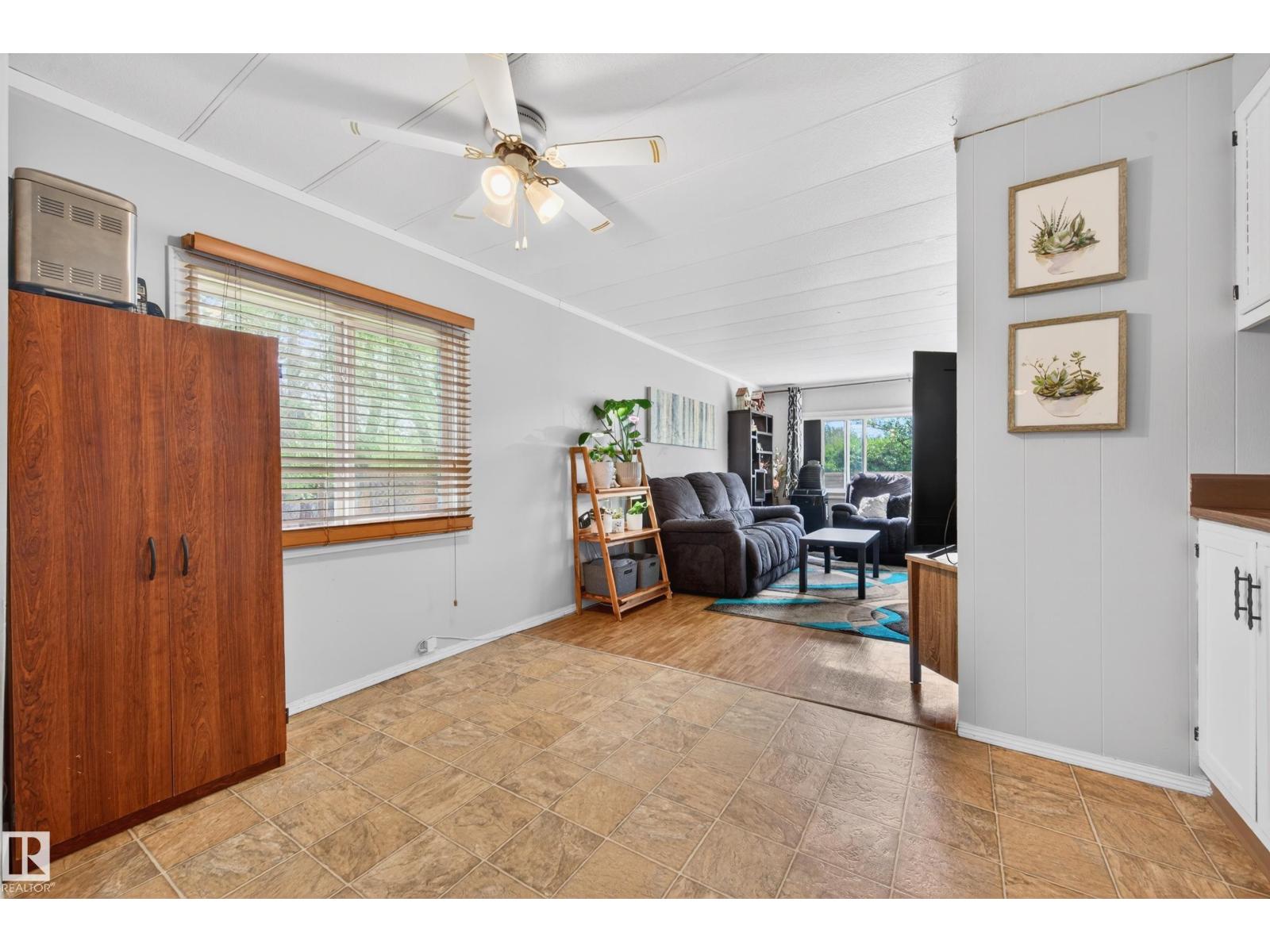 5007 51 AV — photo 10