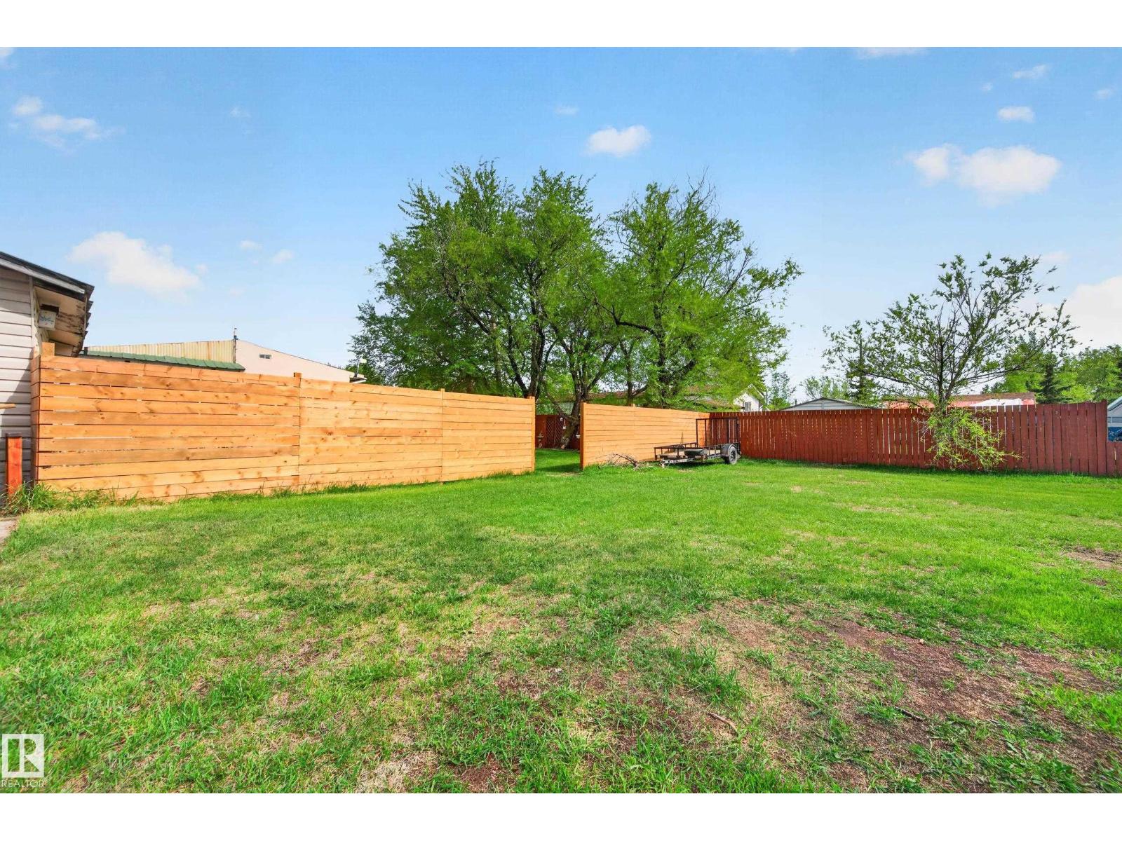 5007 51 AV — photo 25